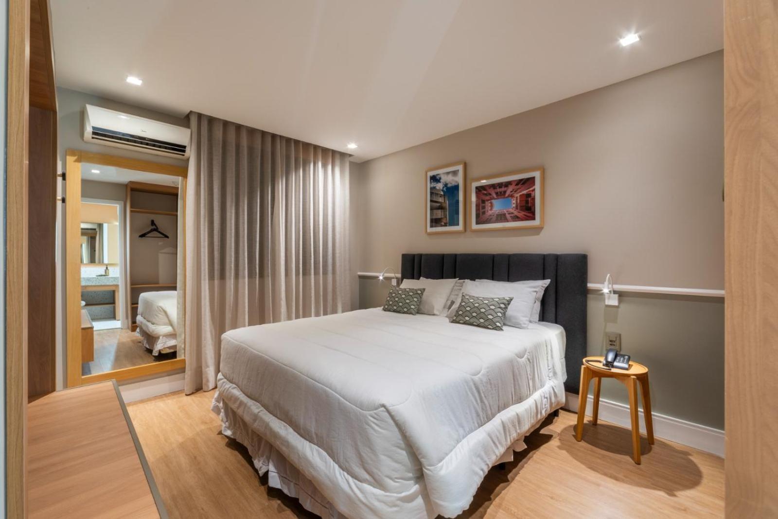 Manhattan By Mercure Hotel 4*